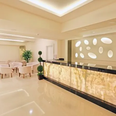 Hotel Kleopatra Life