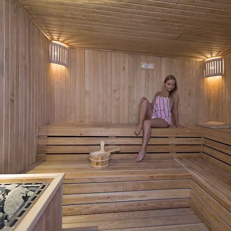 Kleopatra Life Hotell 4*